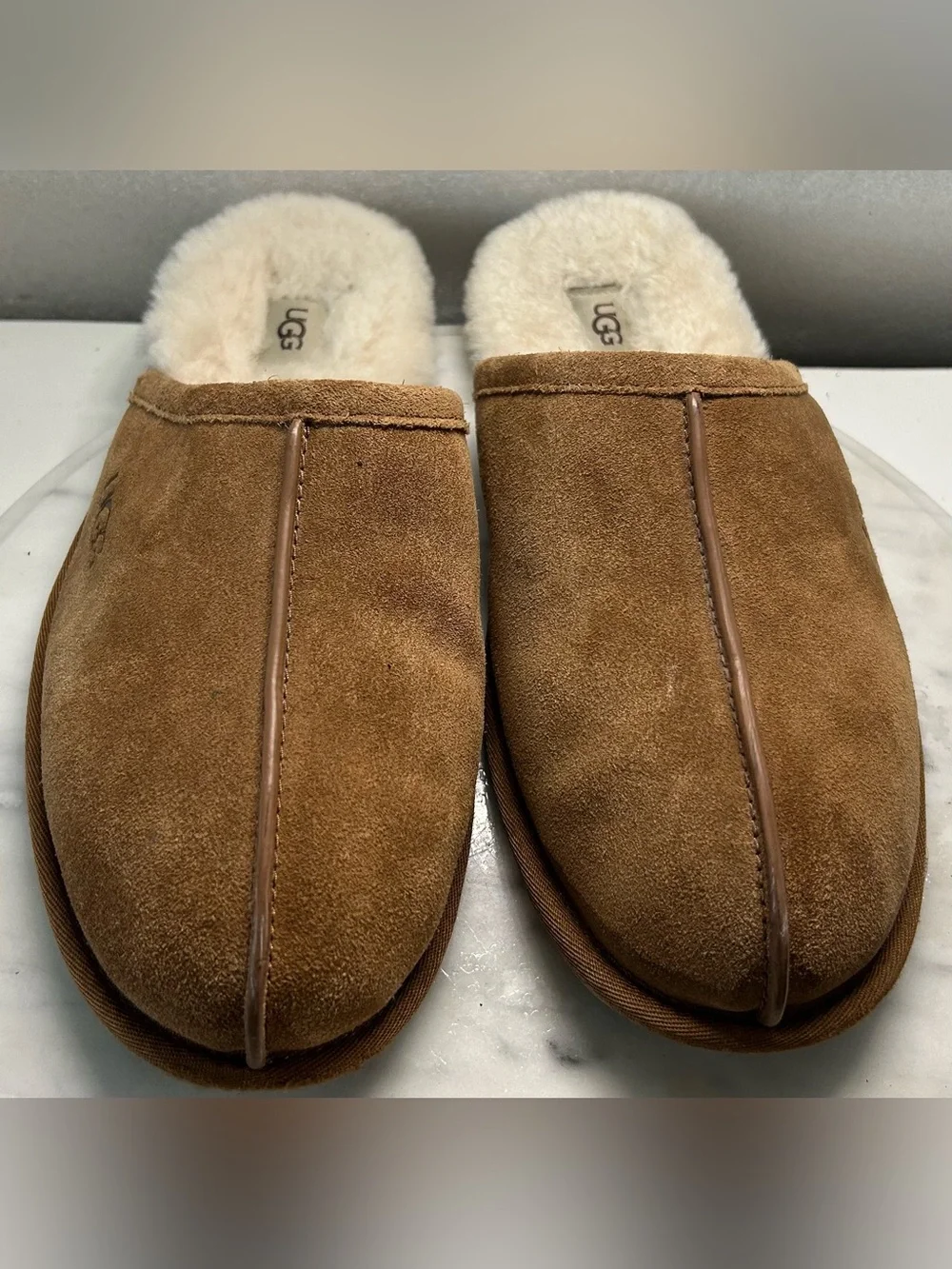 UGG MENS SCUFF SLIPPERS Sz.13 CHESTNUT